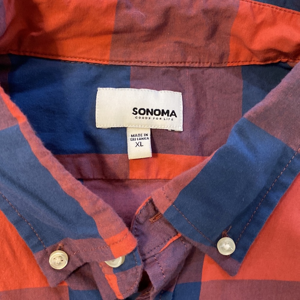 Men’s Button Down - Picture 4 of 5